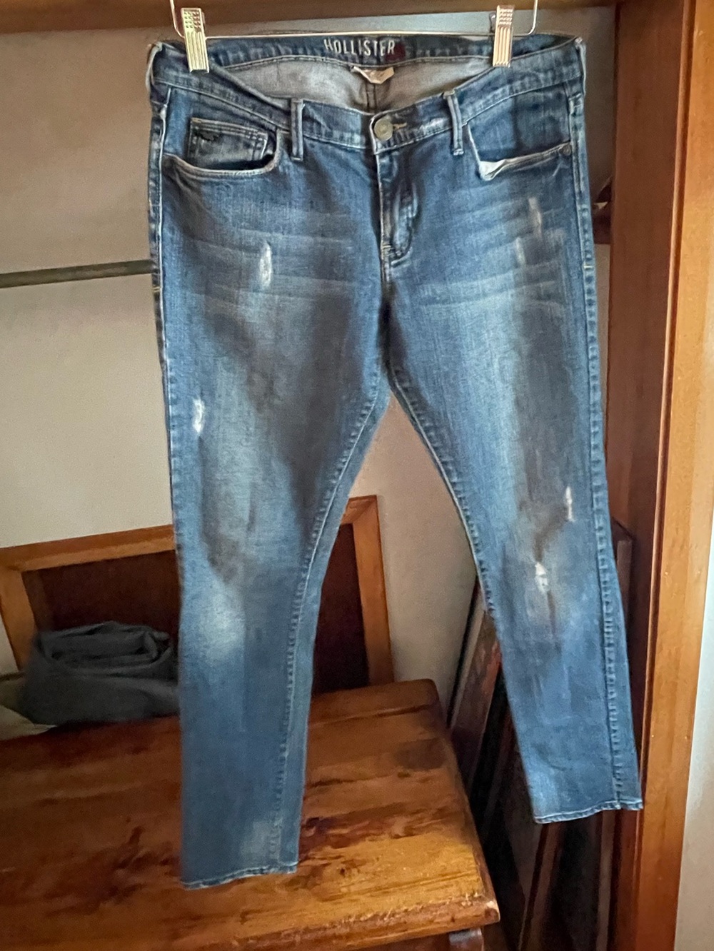 Hollister Women's Blue Straight Leg Jeans - Faded Wash